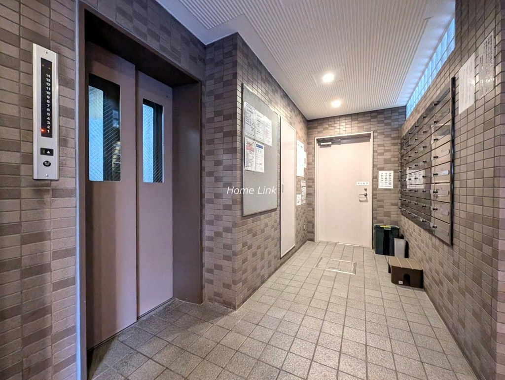 ナイスアーバン池袋山手通り　エレベーターホール